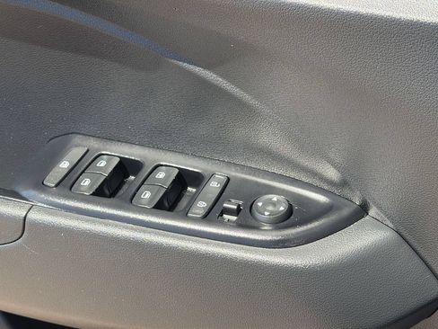 Used 2023 Hyundai Venue SE FWD image 20