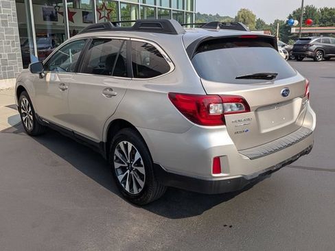 Used 2017 Subaru Outback 2.5i Limited AWD/4WD image 5