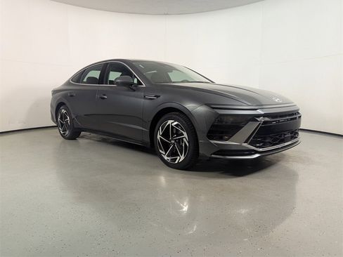 New 2026 Hyundai Sonata SEL image 1