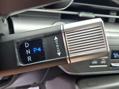 New 2026 Hyundai Kona Limited FWD image 25