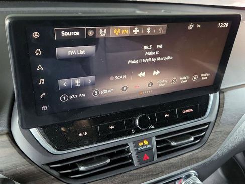 Certified 2024 Nissan Altima 2.5 SL FWD image 18