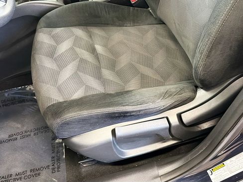 Used 2016 Nissan Rogue S image 19