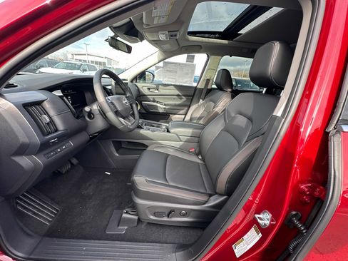 New 2026 Nissan Pathfinder SL AWD/4WD image 23