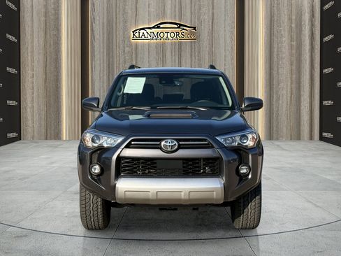Used 2022 Toyota 4Runner TRD Off-Road image 2