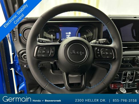 Used 2024 Jeep Wrangler Unlimited Rubicon 4xe w/ Technology Group image 19