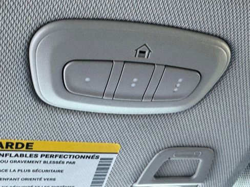 Used 2023 Jeep Grand Cherokee L Limited w/ Black Appearance Package image 29