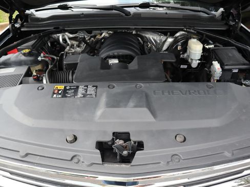 Used 2015 Chevrolet Suburban LTZ RWD image 48