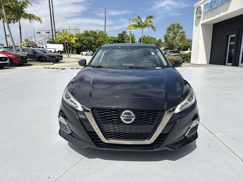 Used 2020 Nissan Altima 2.5 SR FWD image 29