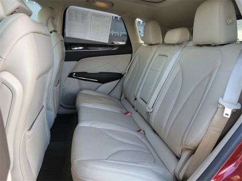 Used 2017 Lincoln MKC Reserve w/ Lincoln MKC Climate Package image 20