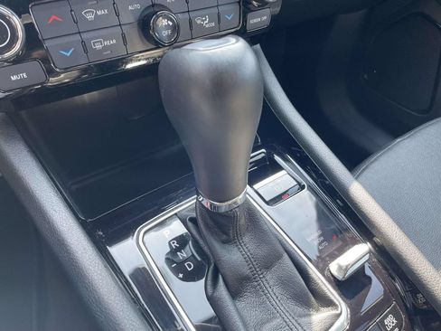 Used 2025 Jeep Compass Limited AWD/4WD image 26