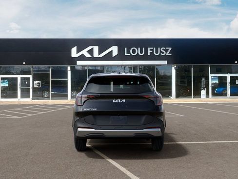 New 2026 Kia Sportage LX w/ LX Convenience Package FWD image 5