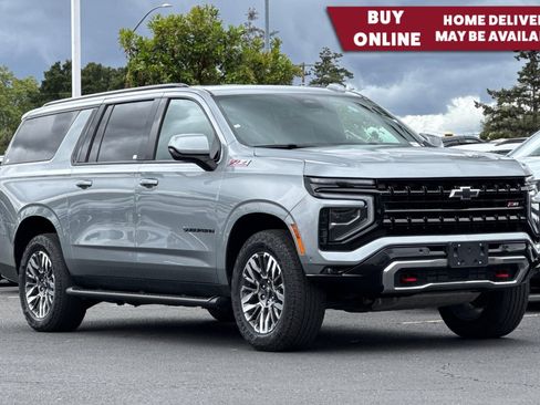 Used 2025 Chevrolet Suburban Z71 AWD/4WD image 1