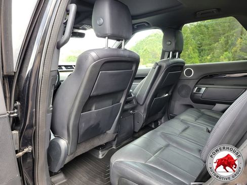 Used 2020 Land Rover Discovery SE AWD/4WD image 17