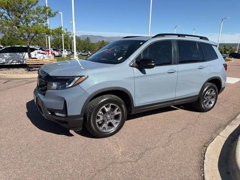 Certified 2023 Honda Passport TrailSport image 3