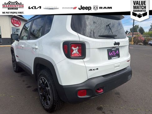 Used 2023 Jeep Renegade Trailhawk AWD/4WD image 10
