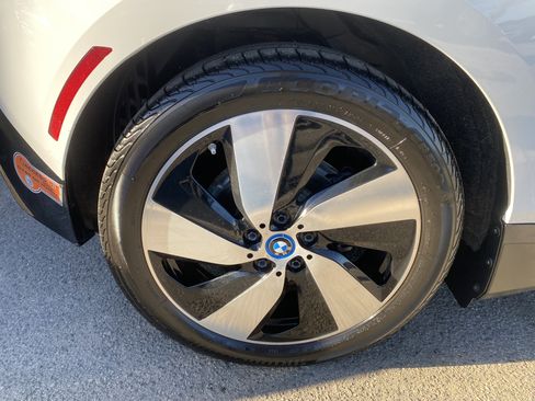 Used 2017 BMW i3 w/ Range Extender image 24