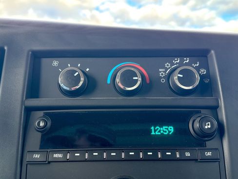 New 2025 Chevrolet Express 3500 1WT w/ Power Convenience Package image 28