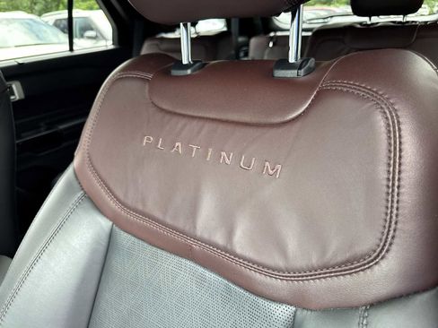 Used 2022 Ford Explorer Platinum w/ Equipment Group 601A image 39