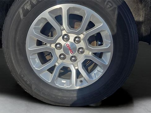 Used 2019 GMC Yukon SLT AWD/4WD image 29