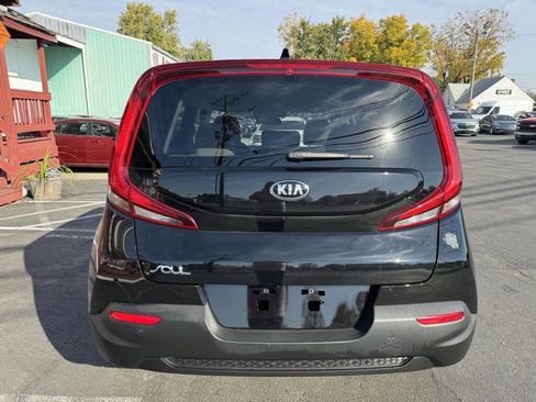 Used 2021 Kia Soul LX image 4