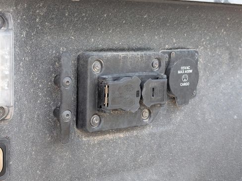New 2025 RAM 2500 Tradesman AWD/4WD image 11
