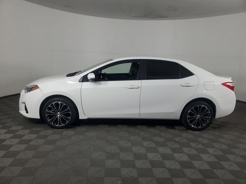 Used 2015 Toyota Corolla LE image 7