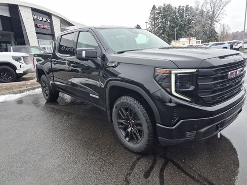 Used 2026 GMC Sierra 1500 Elevation w/ Elevation Premium Package image 7