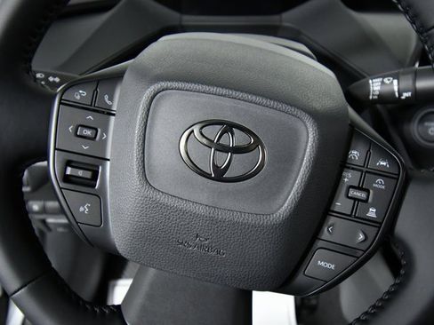 New 2026 Toyota Prius LE image 2