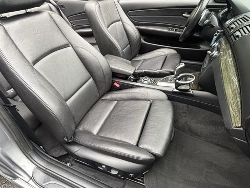 Used 2013 BMW 135i Convertible RWD image 32