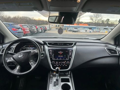 Used 2020 Nissan Murano SV image 31