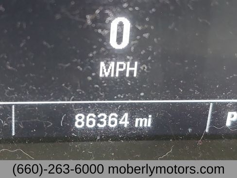 Used 2023 Chevrolet Malibu LS FWD image 2