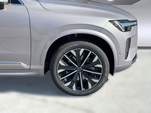 New 2026 Volvo XC90 B6 Plus w/ Protection Package Premier AWD/4WD image 12