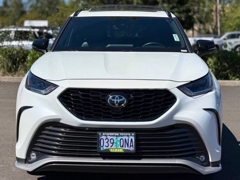 Used 2022 Toyota Highlander XSE AWD/4WD image 8