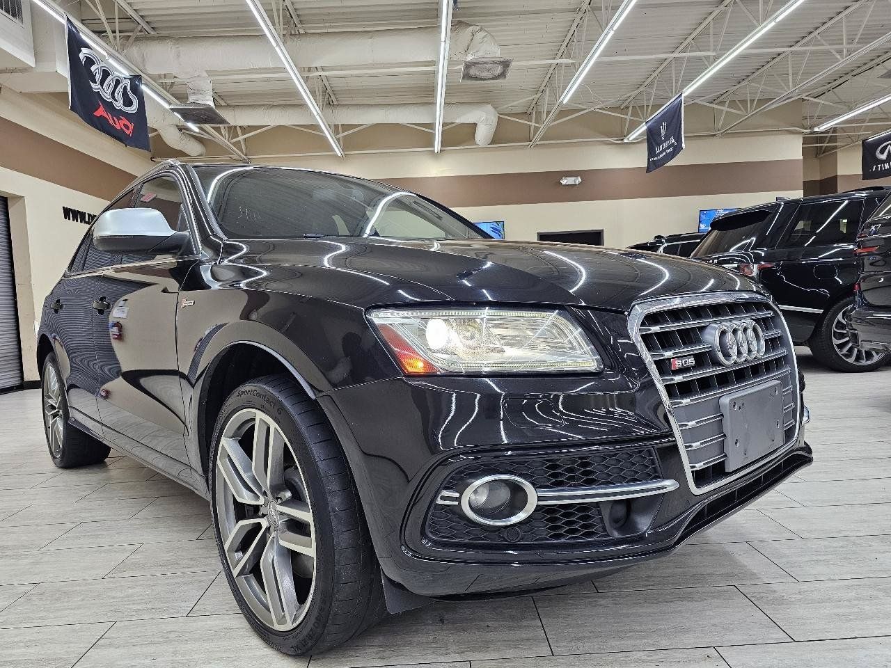 Used 2014 Audi SQ5 Prestige w/ Prestige Package AWD/4WD image 4