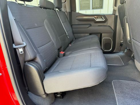 Used 2023 Chevrolet Silverado 1500 LT image 6