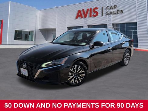 Used 2025 Nissan Altima 2.5 SV FWD image 1