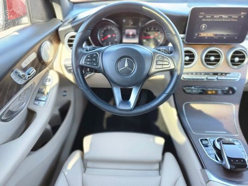 Used 2018 Mercedes-Benz GLC 300 4MATIC image 13