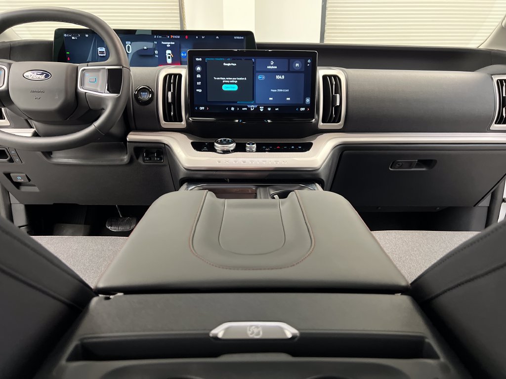 Used 2025 Ford Expedition Active RWD image 59
