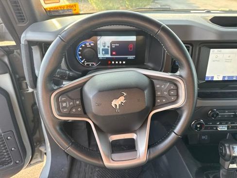Used 2023 Ford Bronco Black Diamond AWD/4WD image 14