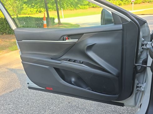 Used 2024 Toyota Camry SE FWD image 26