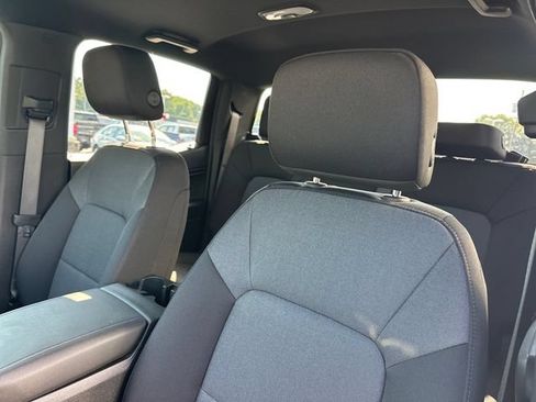 Used 2025 Chevrolet Colorado W/T w/ WT Custom Package RWD image 19
