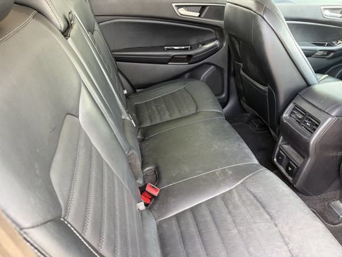 Used 2016 Ford Edge SEL w/ Equipment Group 201A FWD image 12