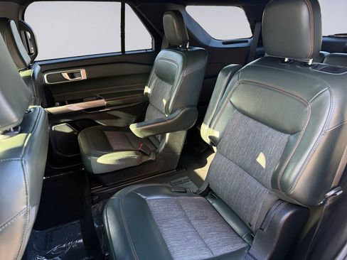 Used 2023 Ford Explorer Timberline image 17