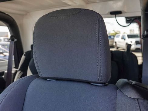 Certified 2022 Jeep Wrangler Willys image 25