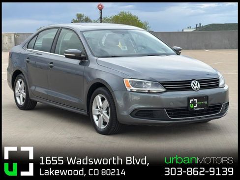 Used 2013 Volkswagen Jetta TDI FWD image 1
