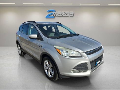 Used 2014 Ford Escape SE w/ Equipment Group 201A image 7