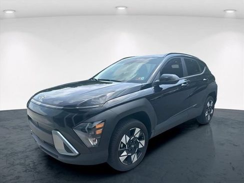 Used 2025 Hyundai Kona SEL AWD/4WD image 3