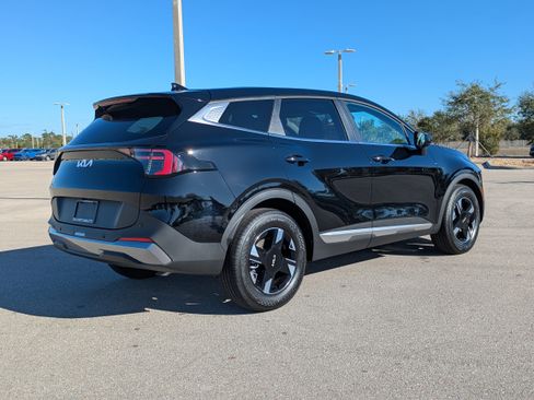 Certified 2026 Kia Sportage LX image 5