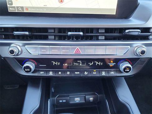 New 2025 Kia Telluride LX image 22