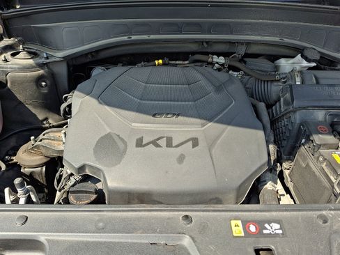 Used 2022 Kia Telluride LX AWD/4WD image 30